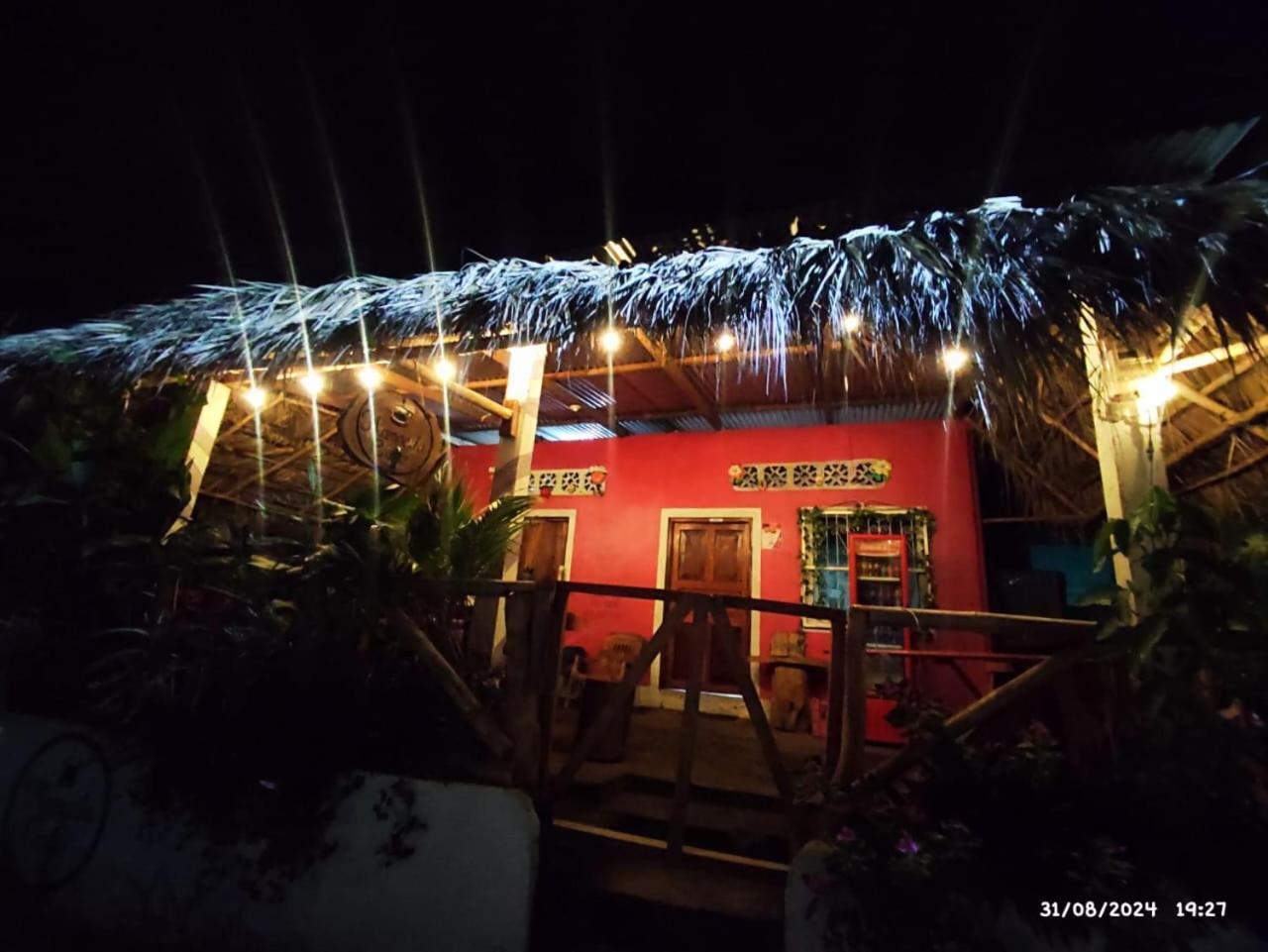 Mamacita Cafe House 호텔 모요갈파 외부 사진